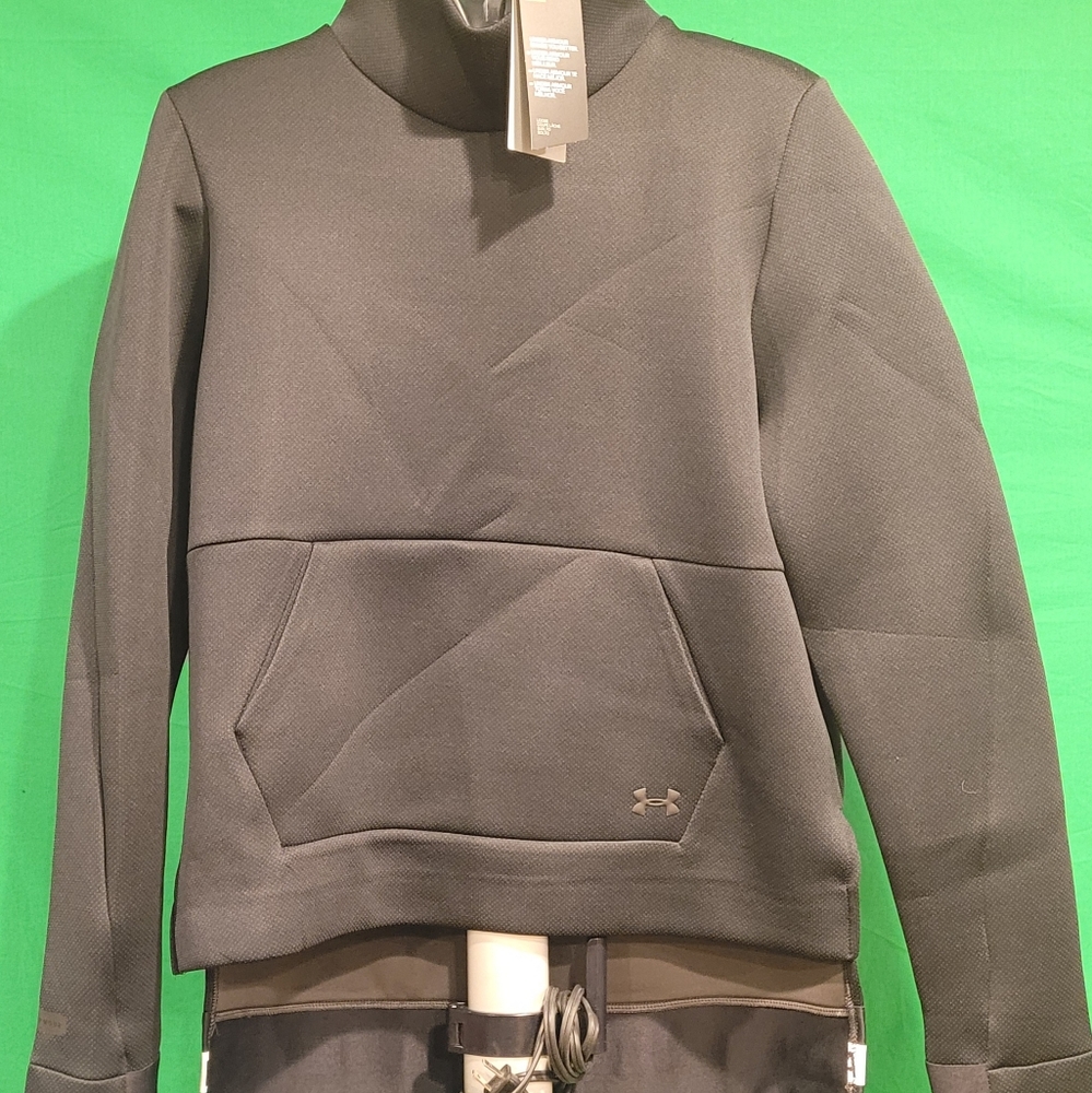 Under Armour Women's Loose Pullover Polyester, Size Large
